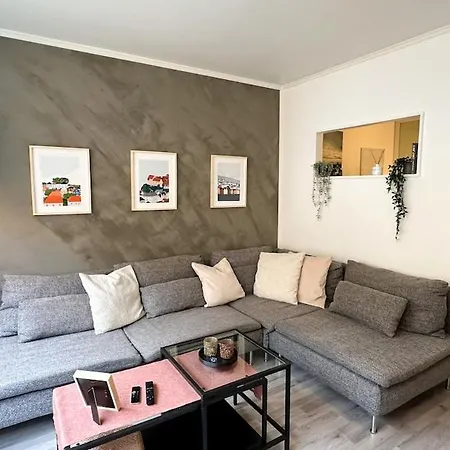 Comfortable Apartment, Excellent Location * برغن